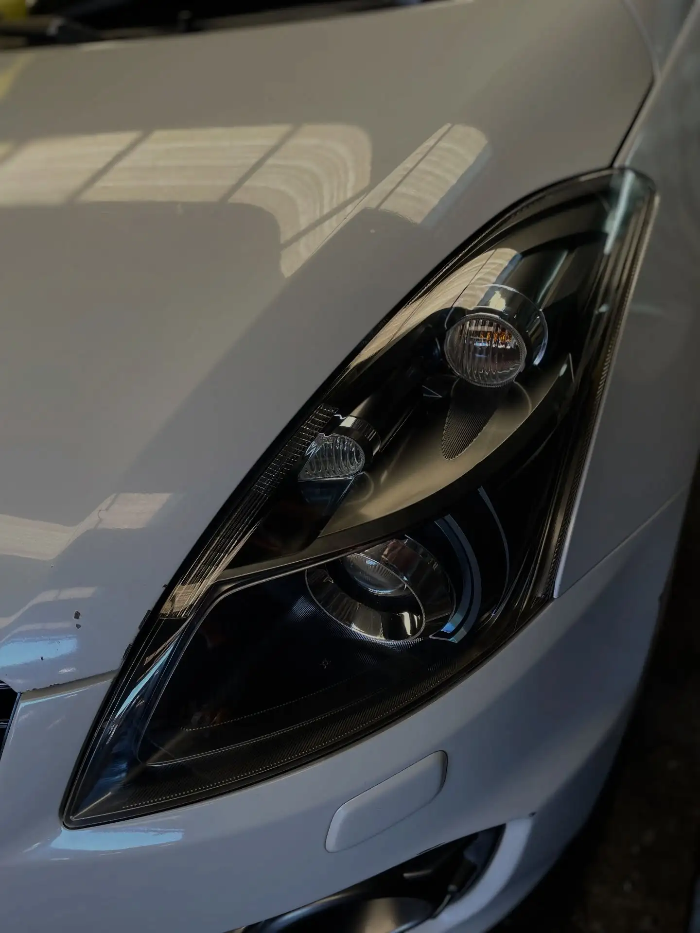 Restauración de Ópticas Suzuki Swift Sport 2013